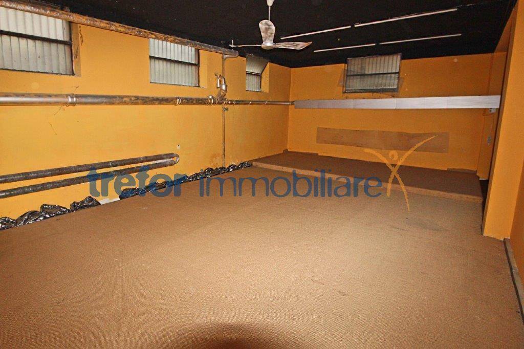 laboratorio - magazzino