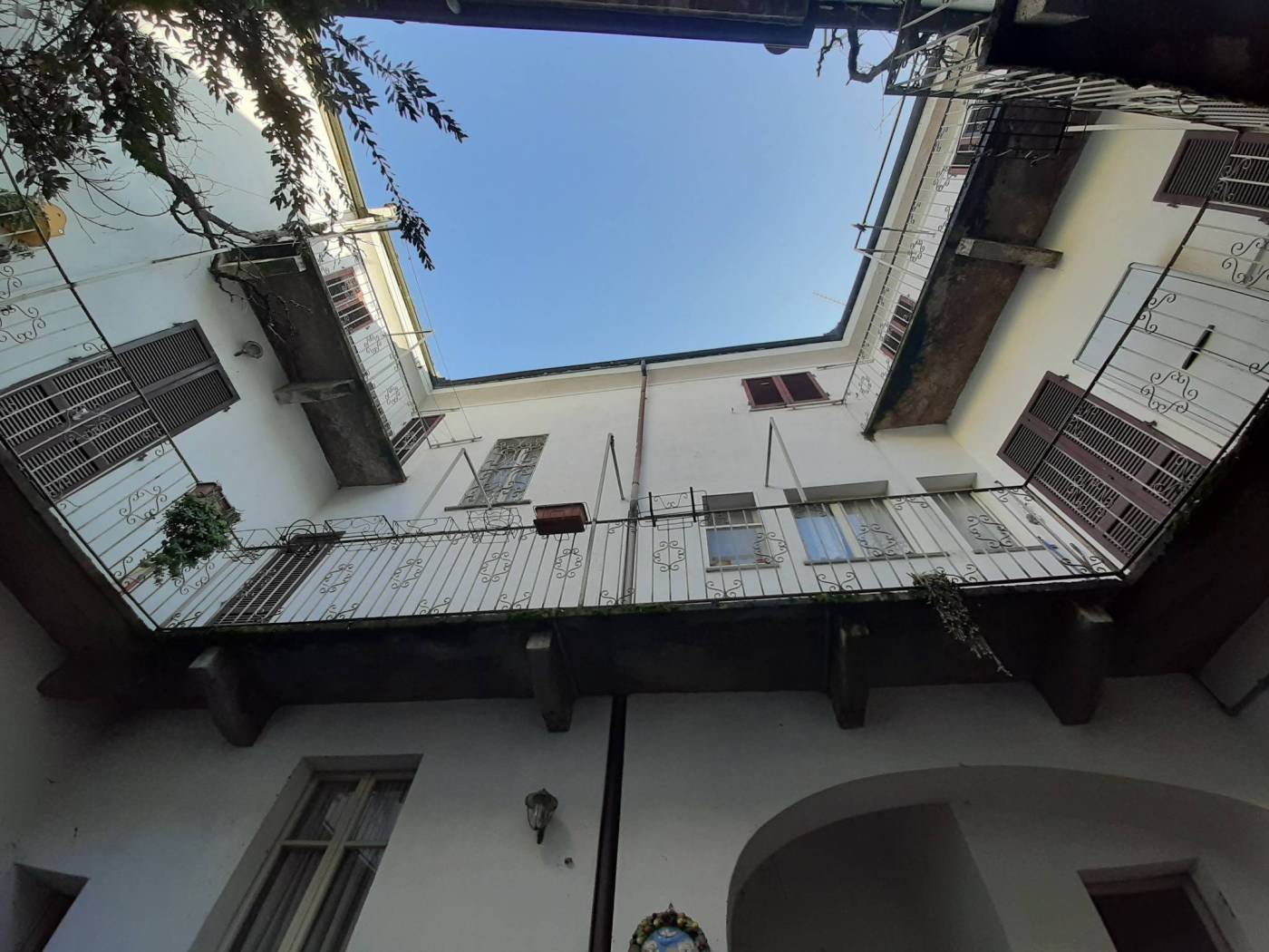 FACCIATA INTERNA FACCIATA INTERNA