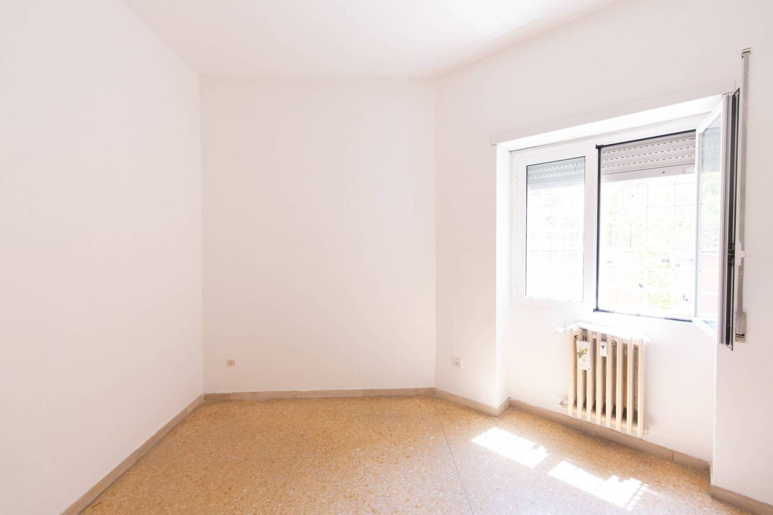 Stanza non arredata Stanza non arredata