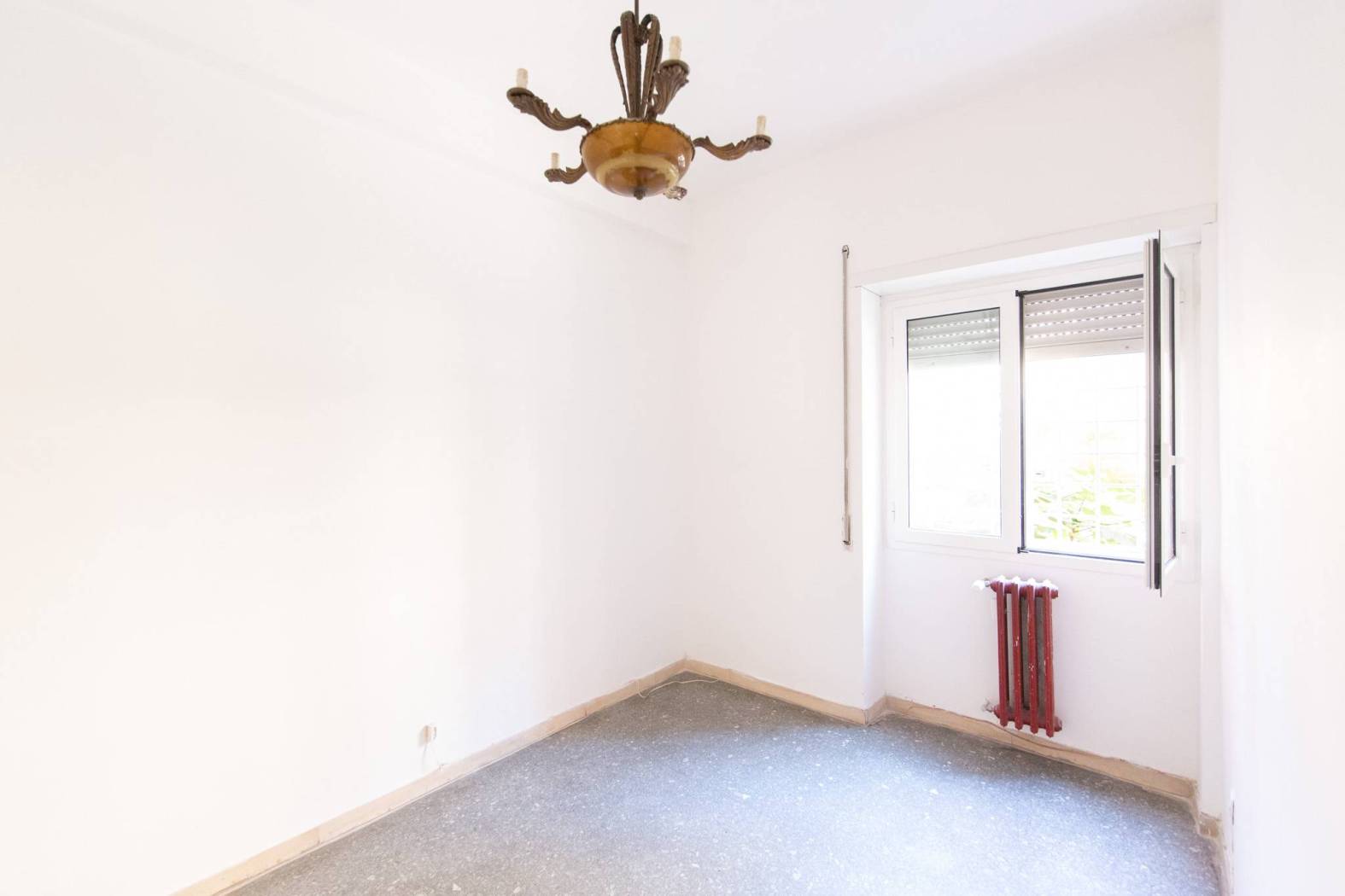 Stanza non arredata Stanza non arredata