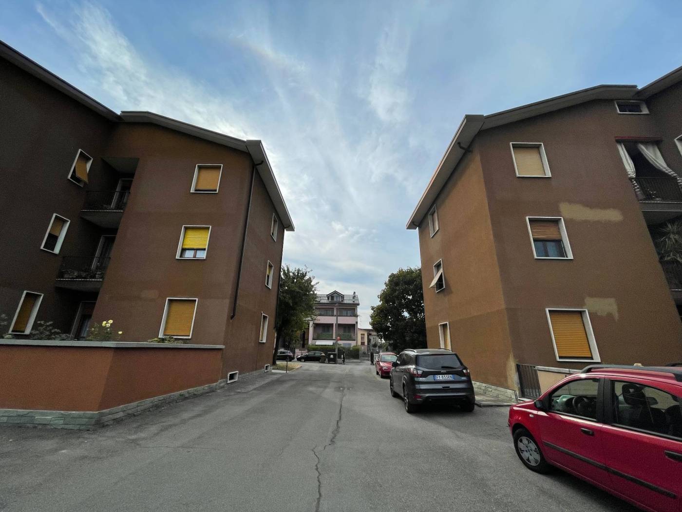 USCITA DA ZONA GARAGE USCITA DA ZONA GARAGE