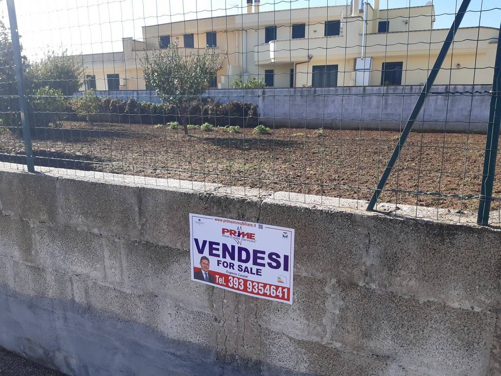 Fronte strada Fronte strada