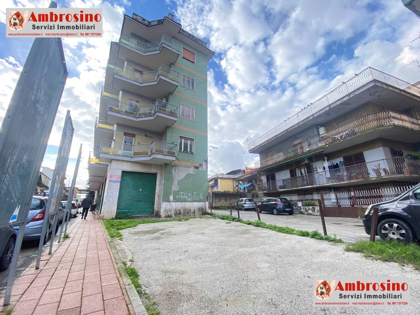 NEGOZIO AD ARZANO