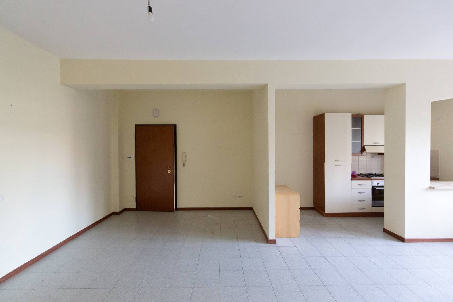 Stanza non arredata Stanza non arredata