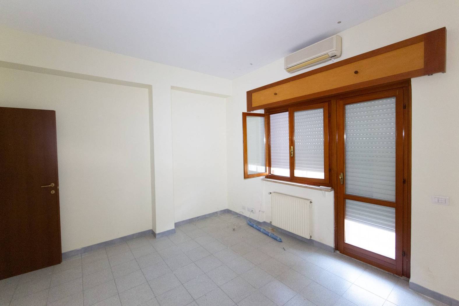 Stanza non arredata Stanza non arredata