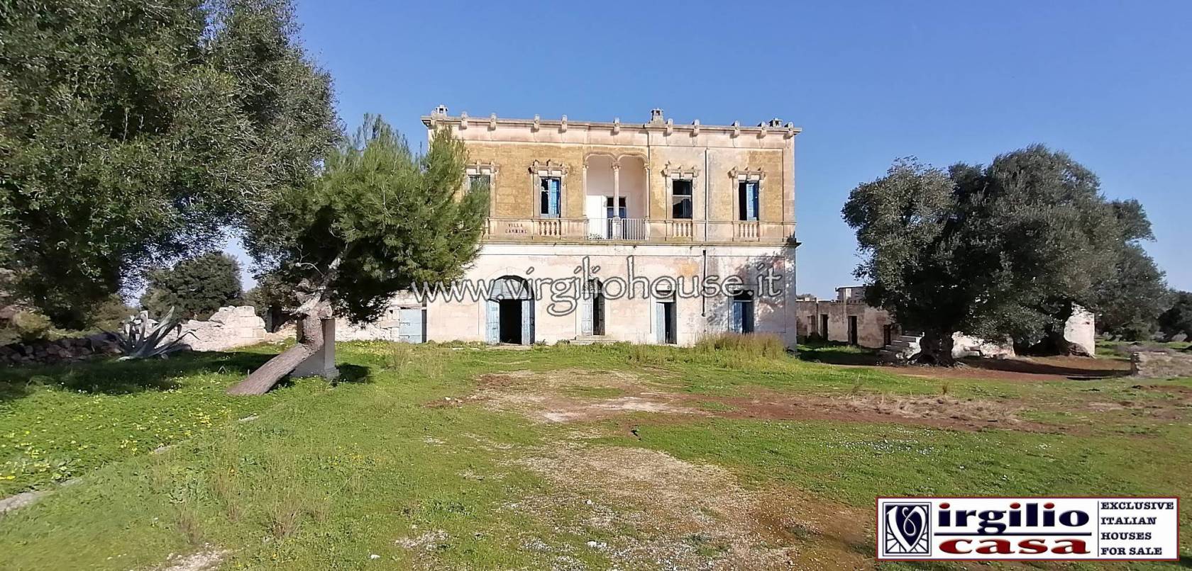 **Rif. hus01 - Masseria Villa Carmine: Incanto Pugliese tra Storia e Bellezza Naturale** Virgilio House è orgogliosa di presentare la prestigiosa 