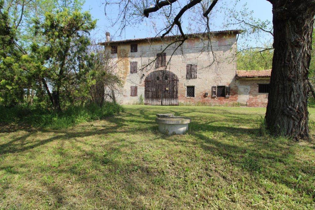 ba7c0cdd 3515 4236 8f0c 2162f5409476