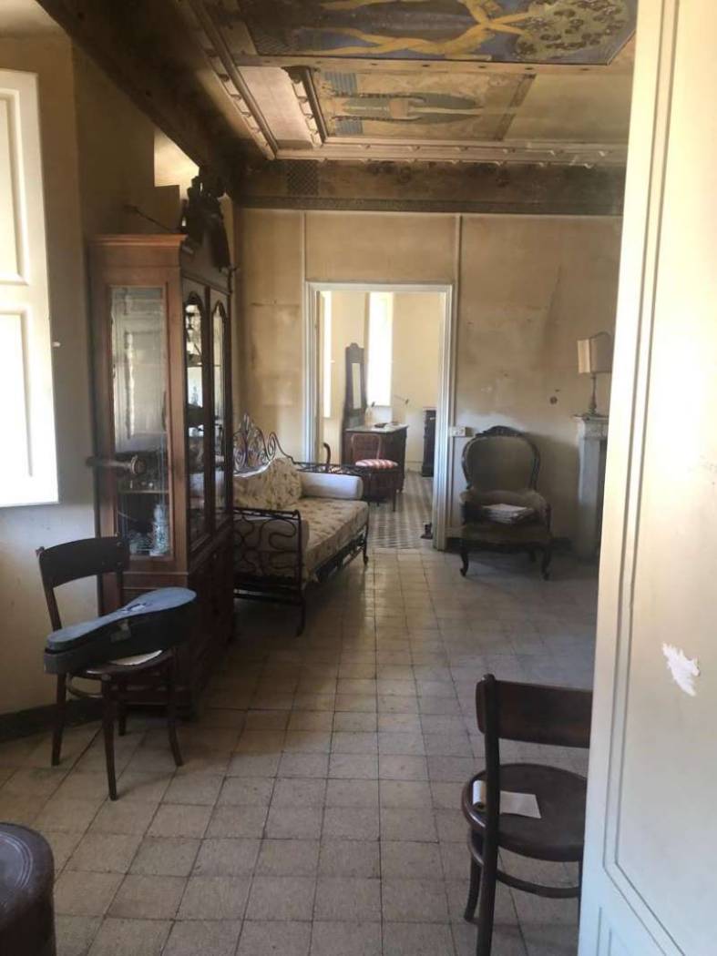 appartamento con terrazzo fivizzano centro piazza 