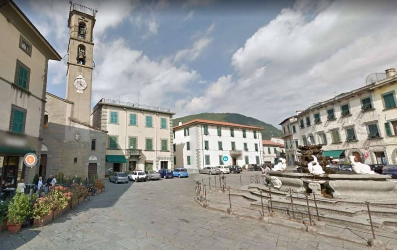 appartamento terrazzo fivizzano piazza vittorio em