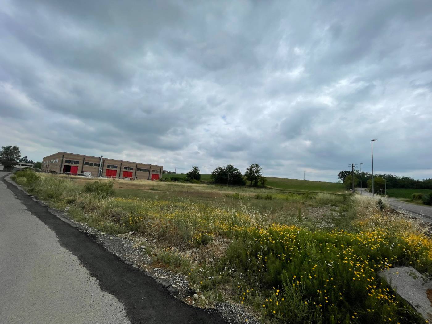 ACCESSO DA STRADA ACCESSO DA STRADA