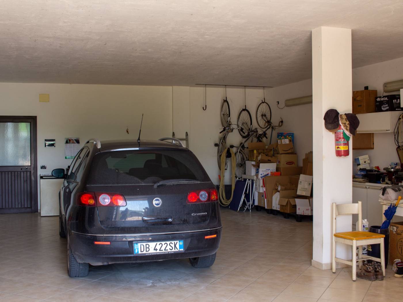 GARAGE