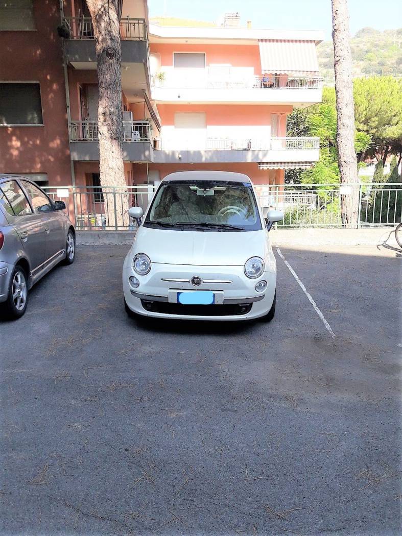 posto auto scoperto