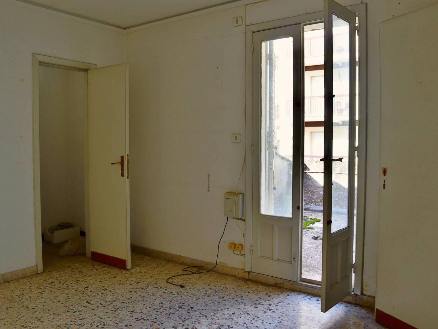 Stanza non arredata
