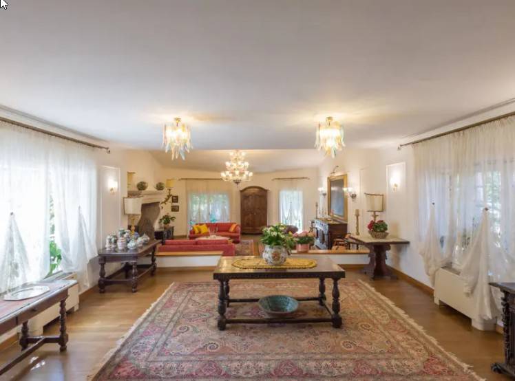 Salone