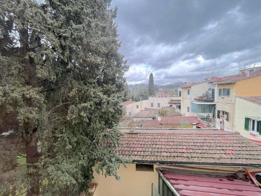 RIF. AF25TRAM,FIRENZE,VITTORIO EMANUELE, Appartamento 55 mq. Arredato.Eu. 1.100 LIBERO META' LUGLIO Adiacente a Villa Fabbricotti e il museo Stibbert 
