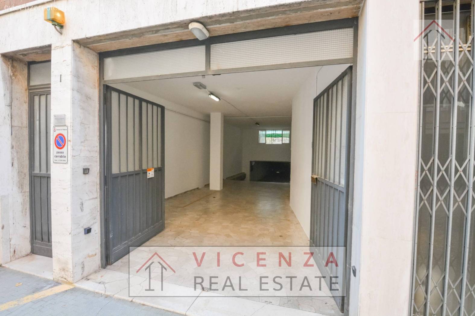 ingresso carraio garage