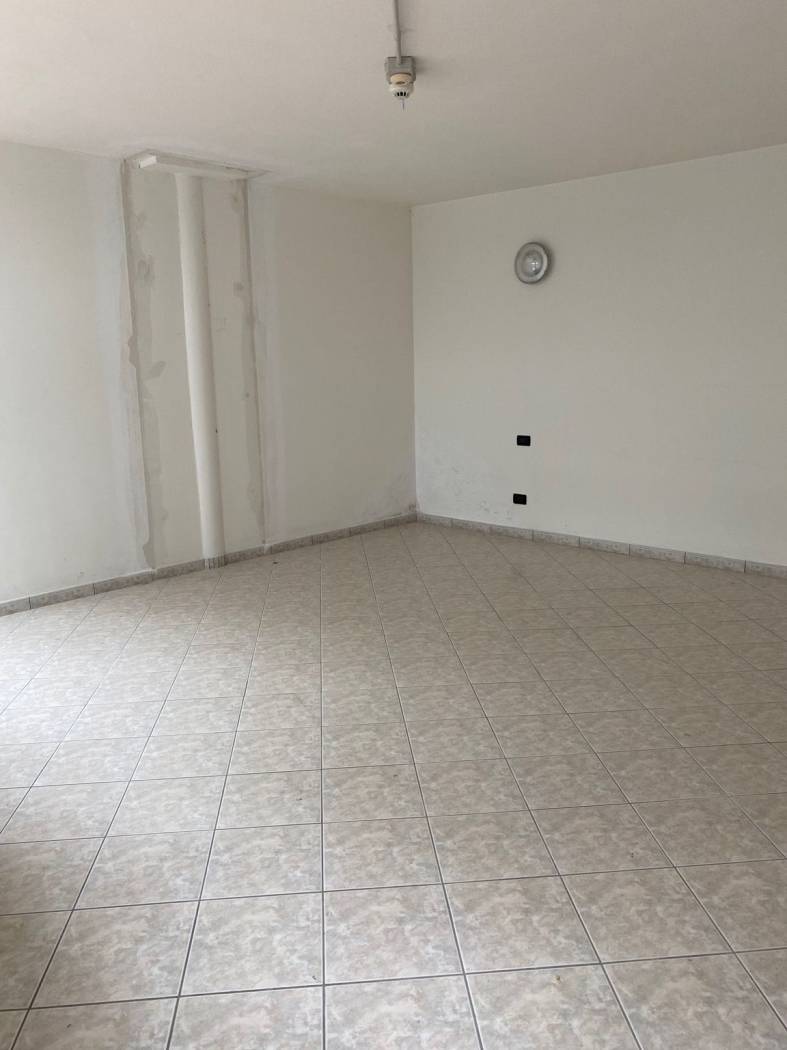 Stanza non arredata Stanza non arredata