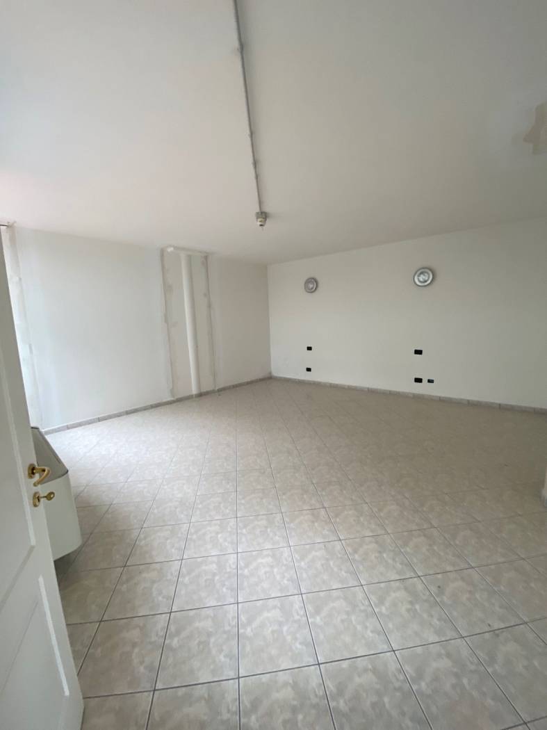 Stanza non arredata Stanza non arredata