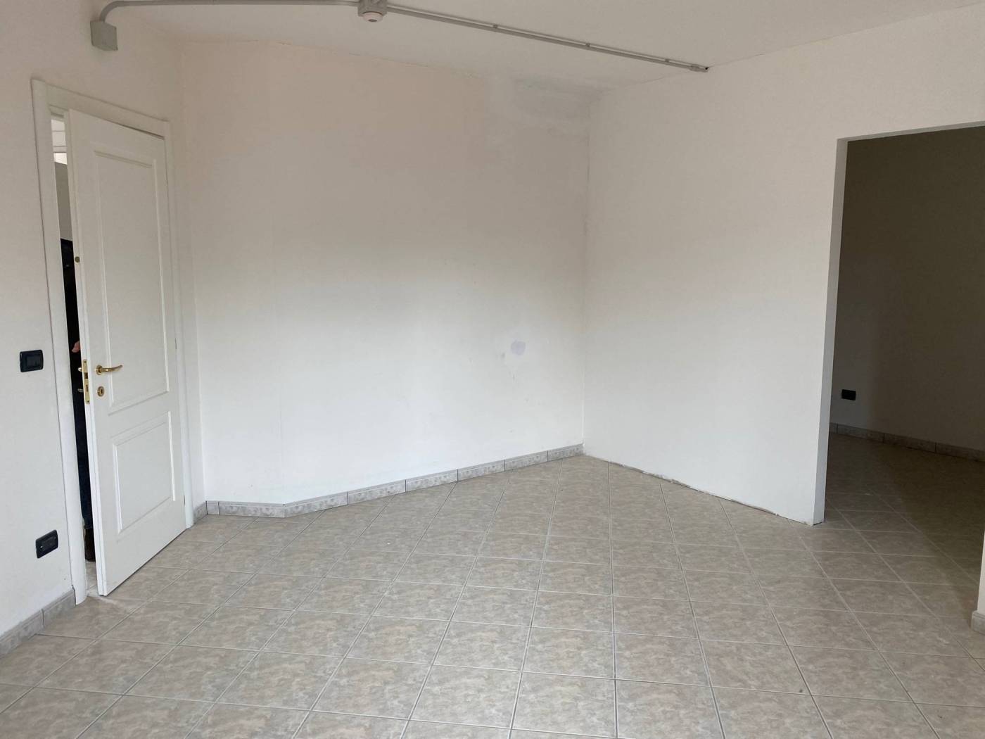 Stanza non arredata Stanza non arredata