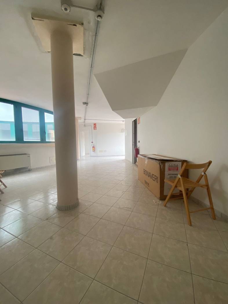 Interno non residenziale Interno non residenziale