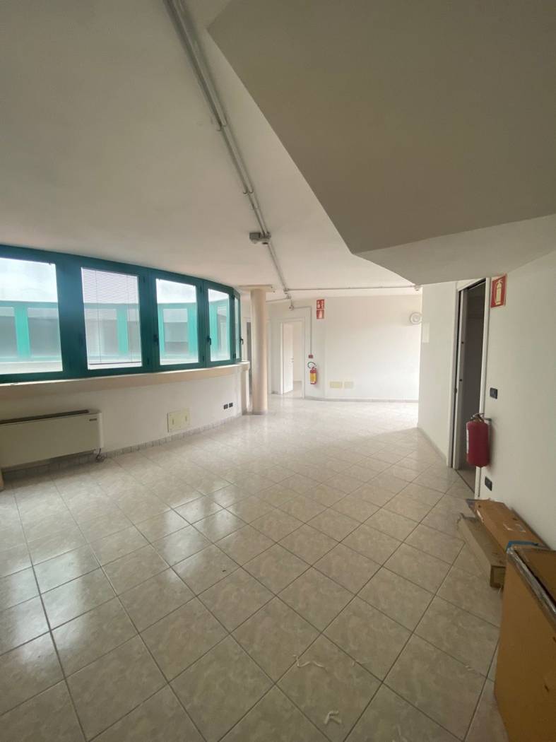 Interno non residenziale Interno non residenziale