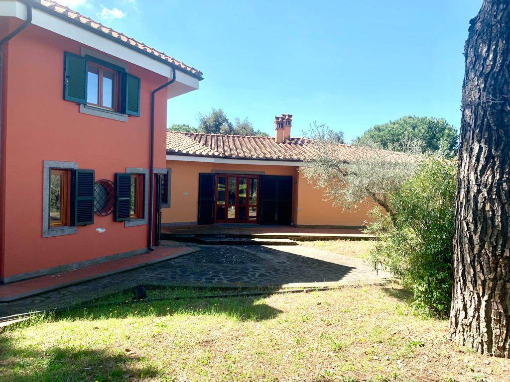 VILLA A VILLA A
