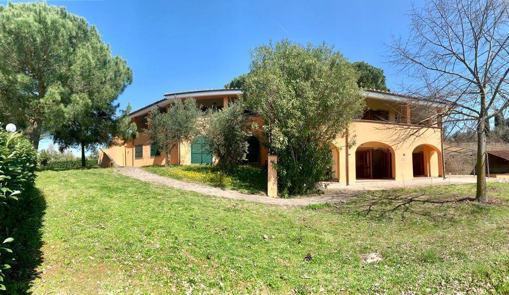 VILLA B VILLA B