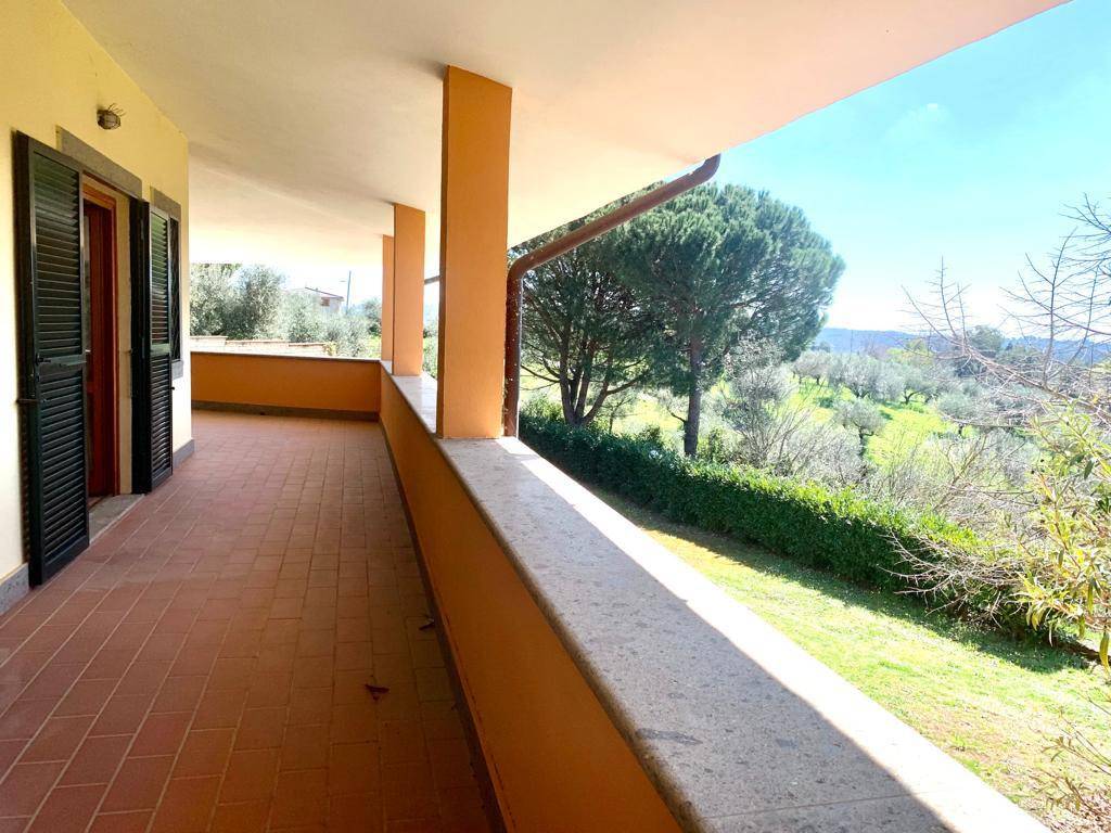 Balconate Villa B Balconate Villa B