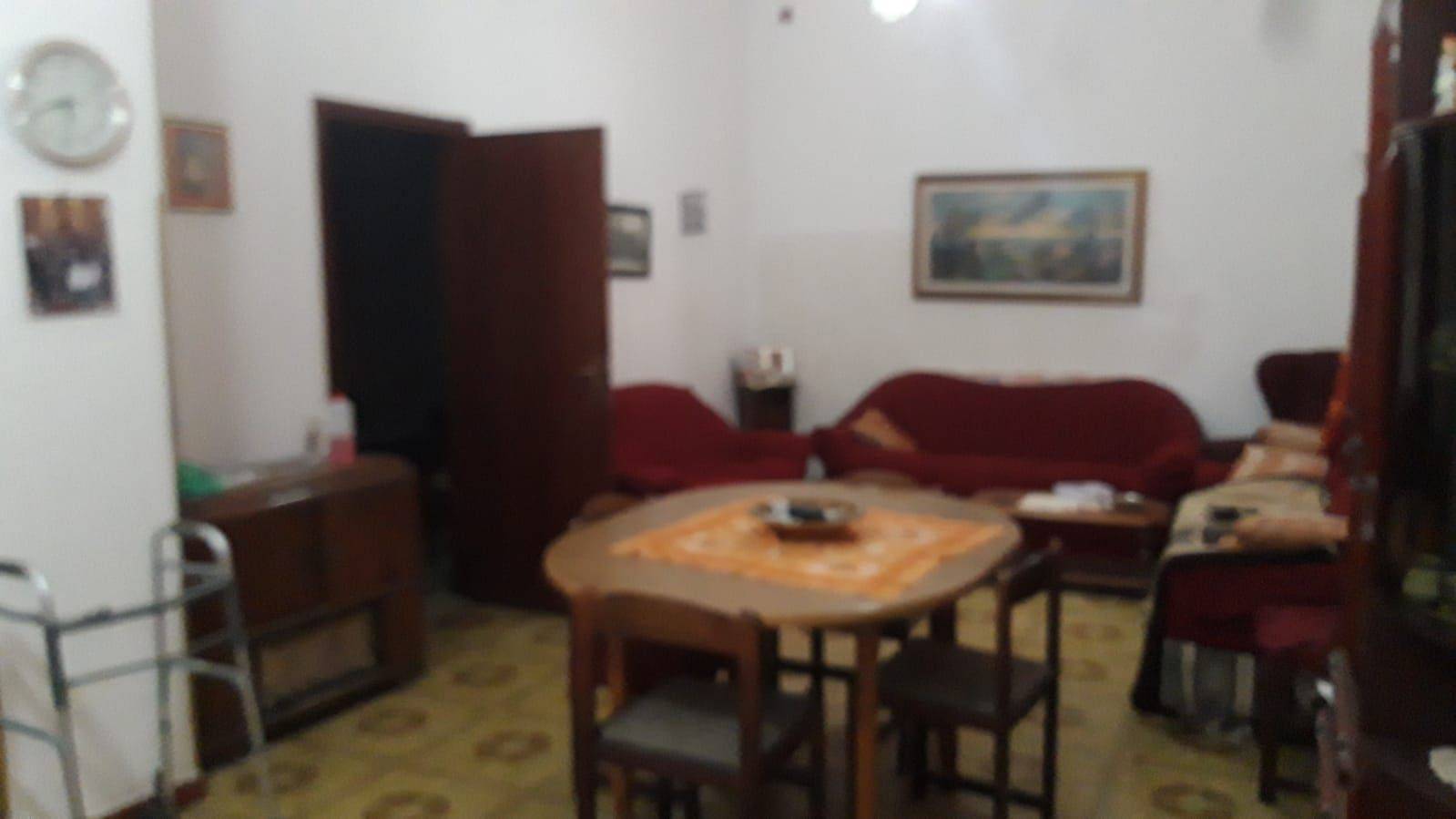Immobiliare Spica propone in vendita appartamento sito in via Giovanni Verga, l'immobile ha una metratura di circa 90 metri quadri e si compone di un 