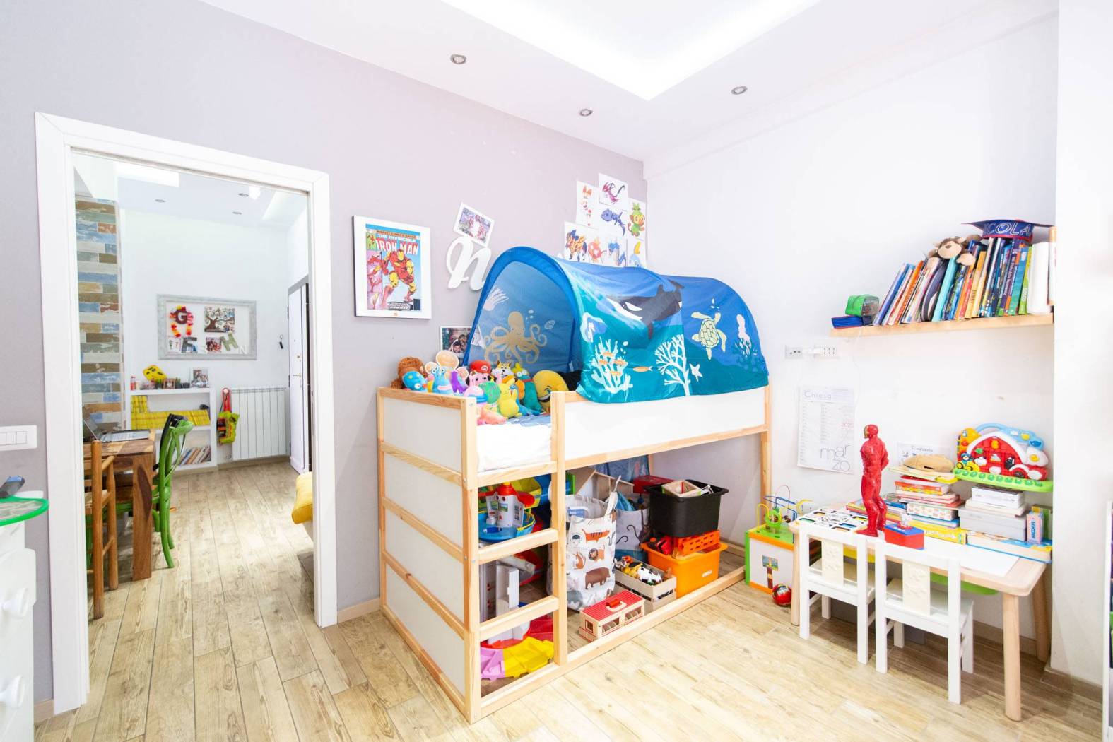 Stanza arredata Stanza arredata