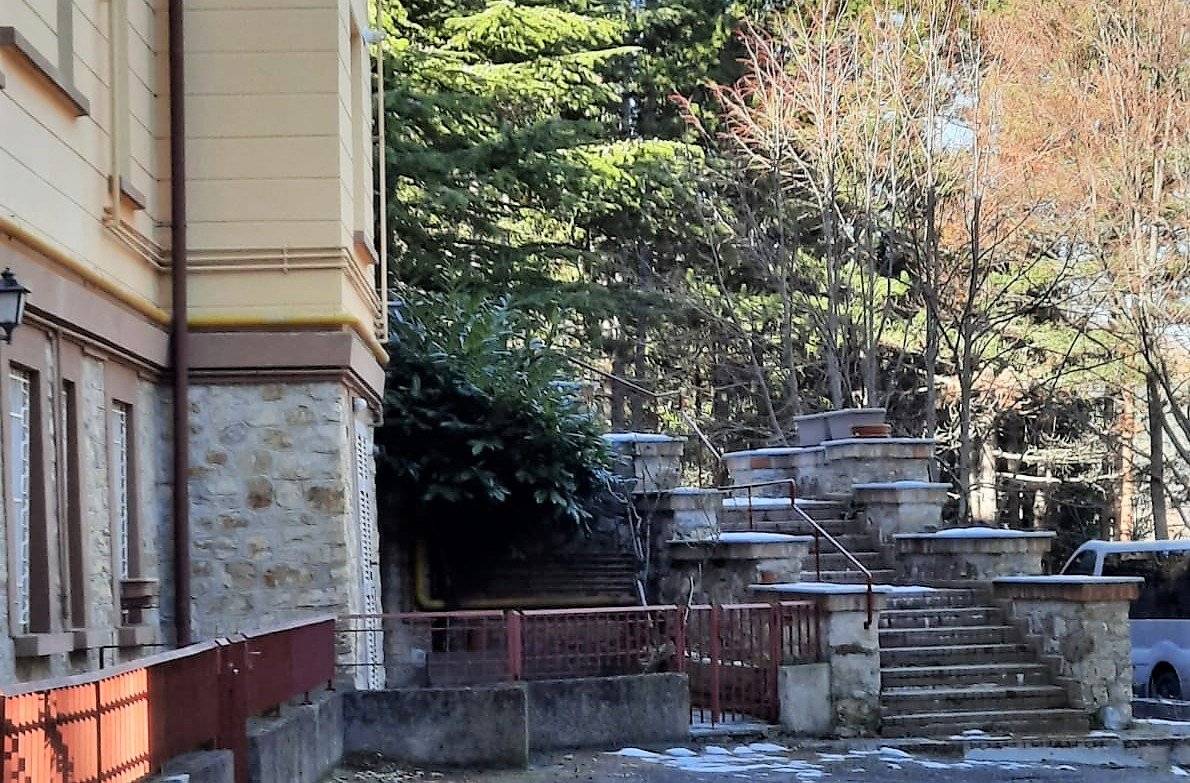 INGRESSO CONDOMINIALE INGRESSO CONDOMINIALE