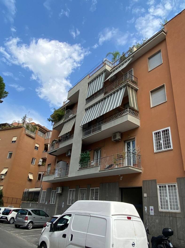 Stanza/Camera a ROMA