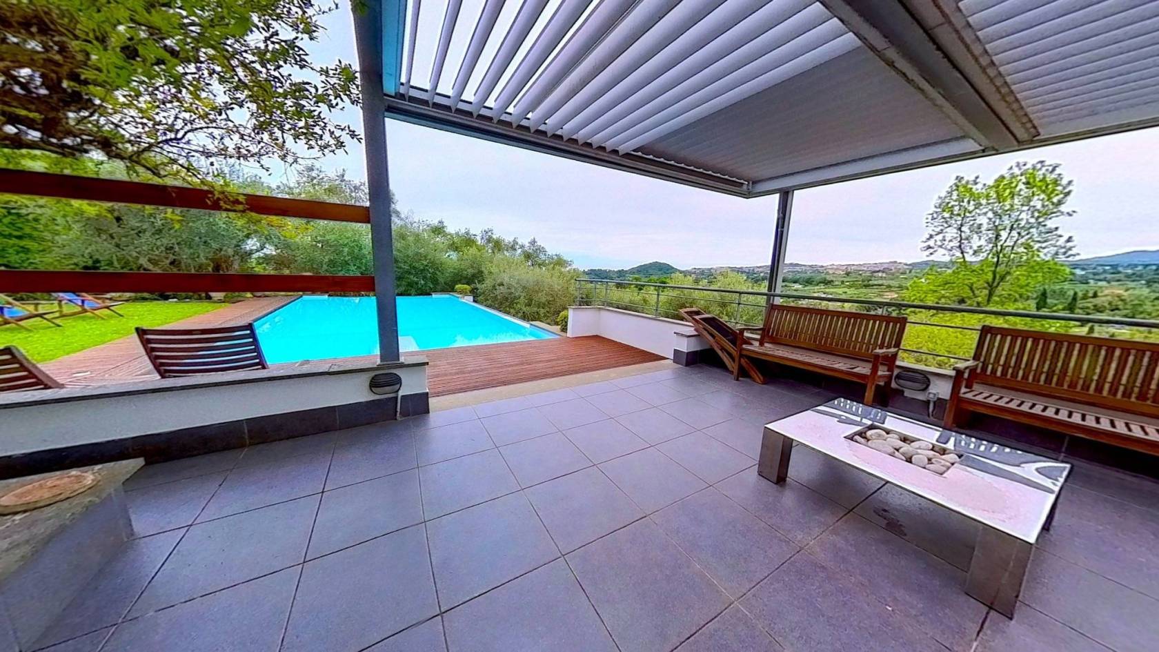veranda