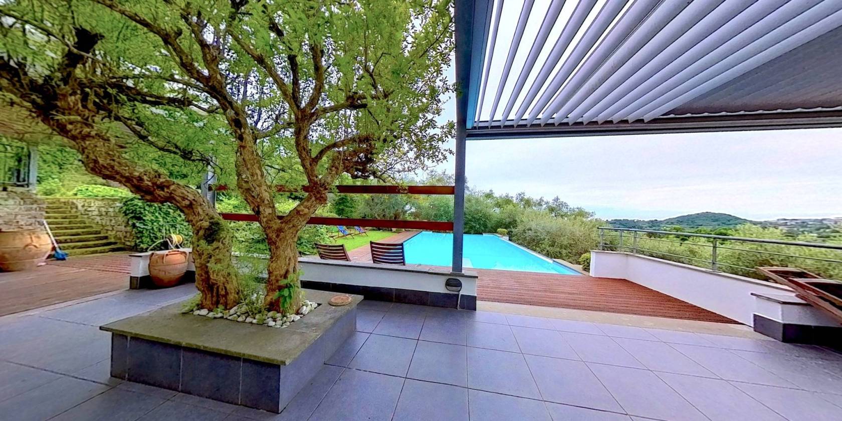 veranda