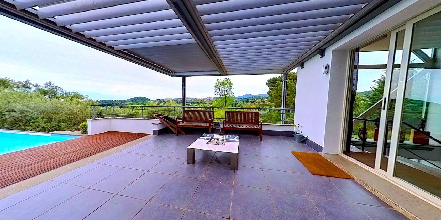 veranda