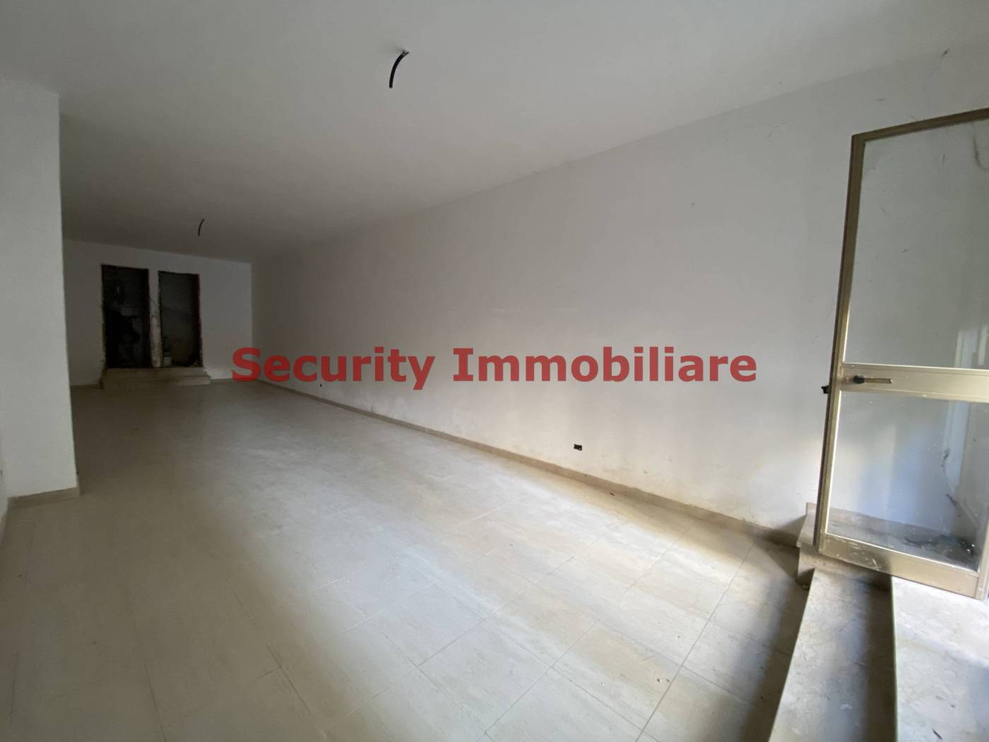 Stanza non arredata