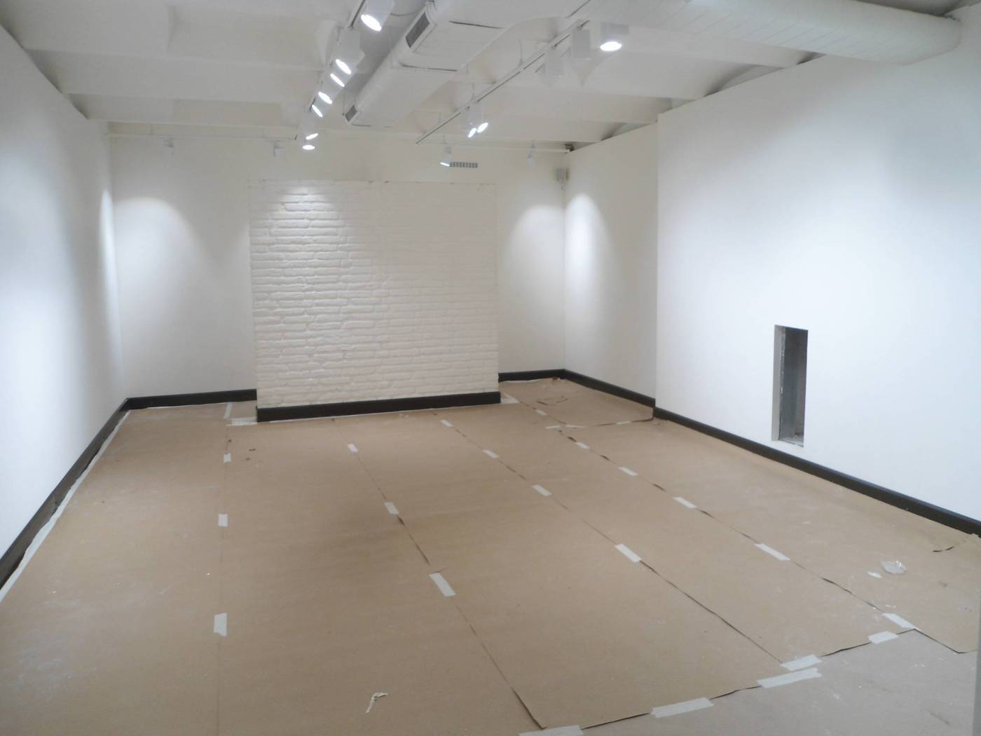 SPAZIO VENDITA P INTERR