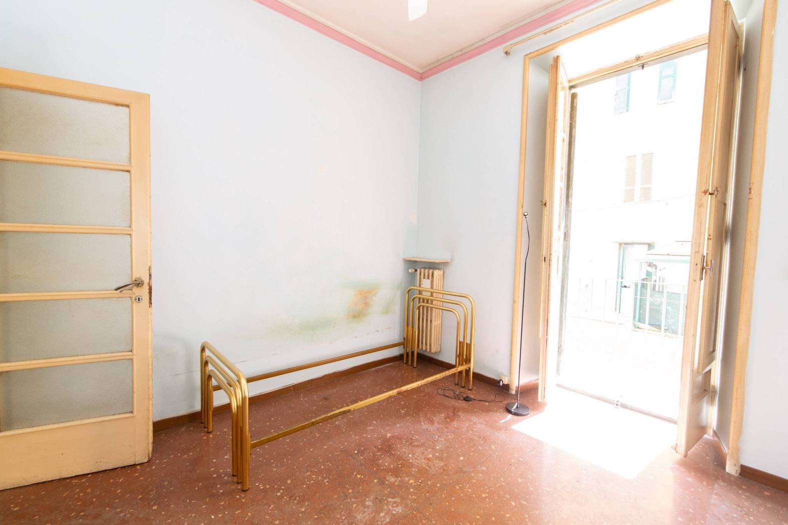 Stanza non arredata Stanza non arredata