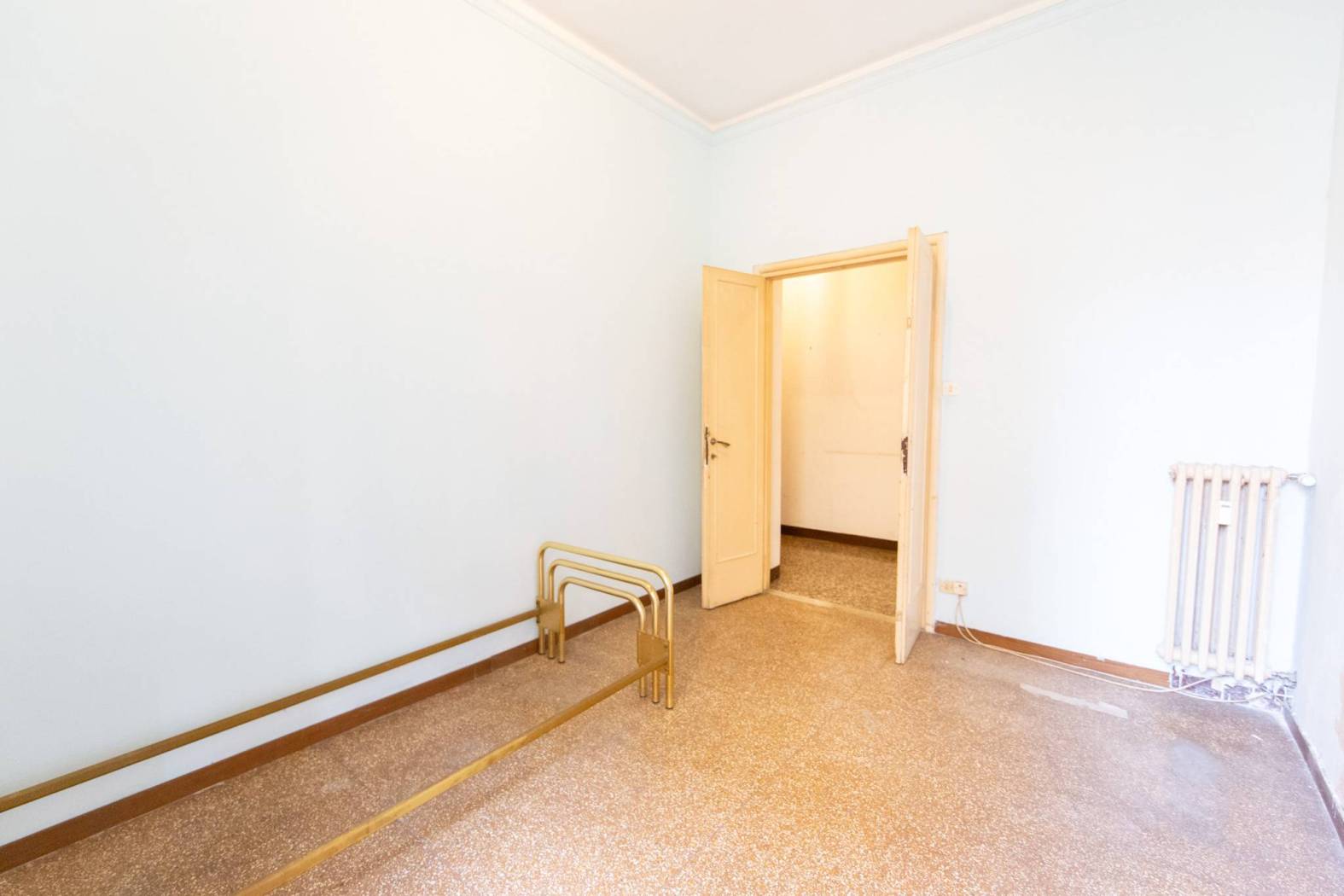 Stanza non arredata Stanza non arredata