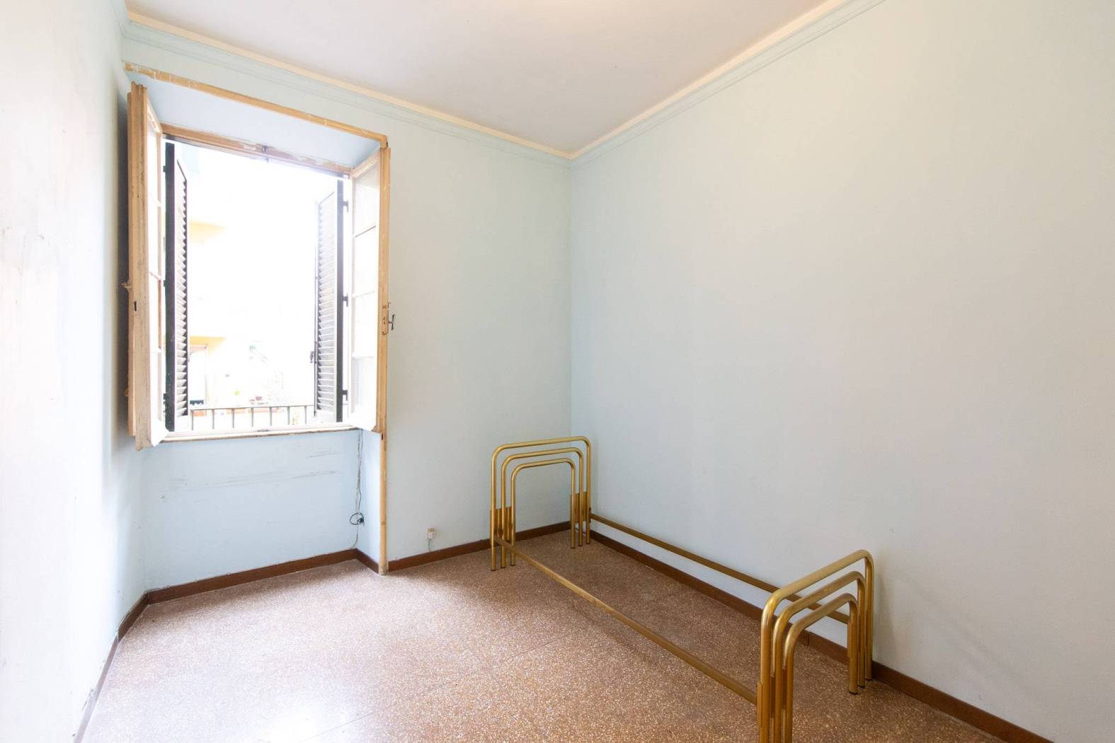 Stanza non arredata Stanza non arredata