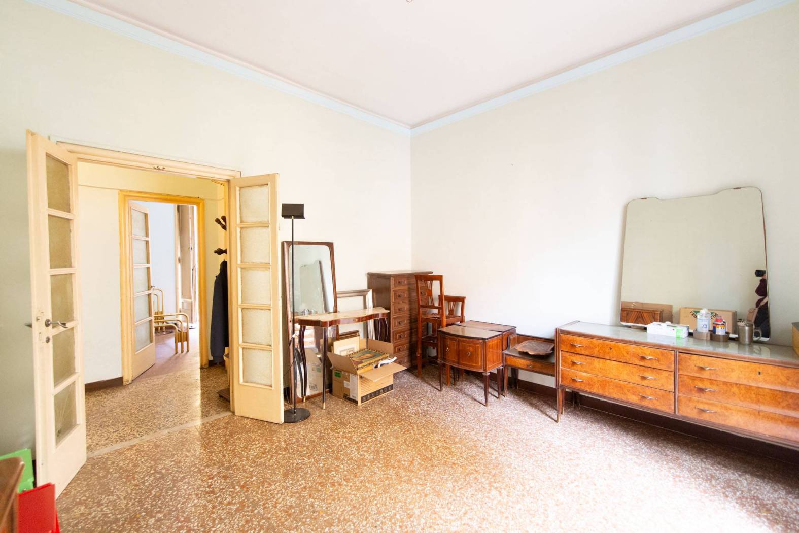 Stanza arredata Stanza arredata