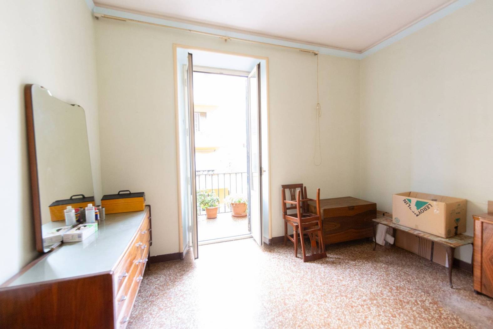 Stanza arredata Stanza arredata