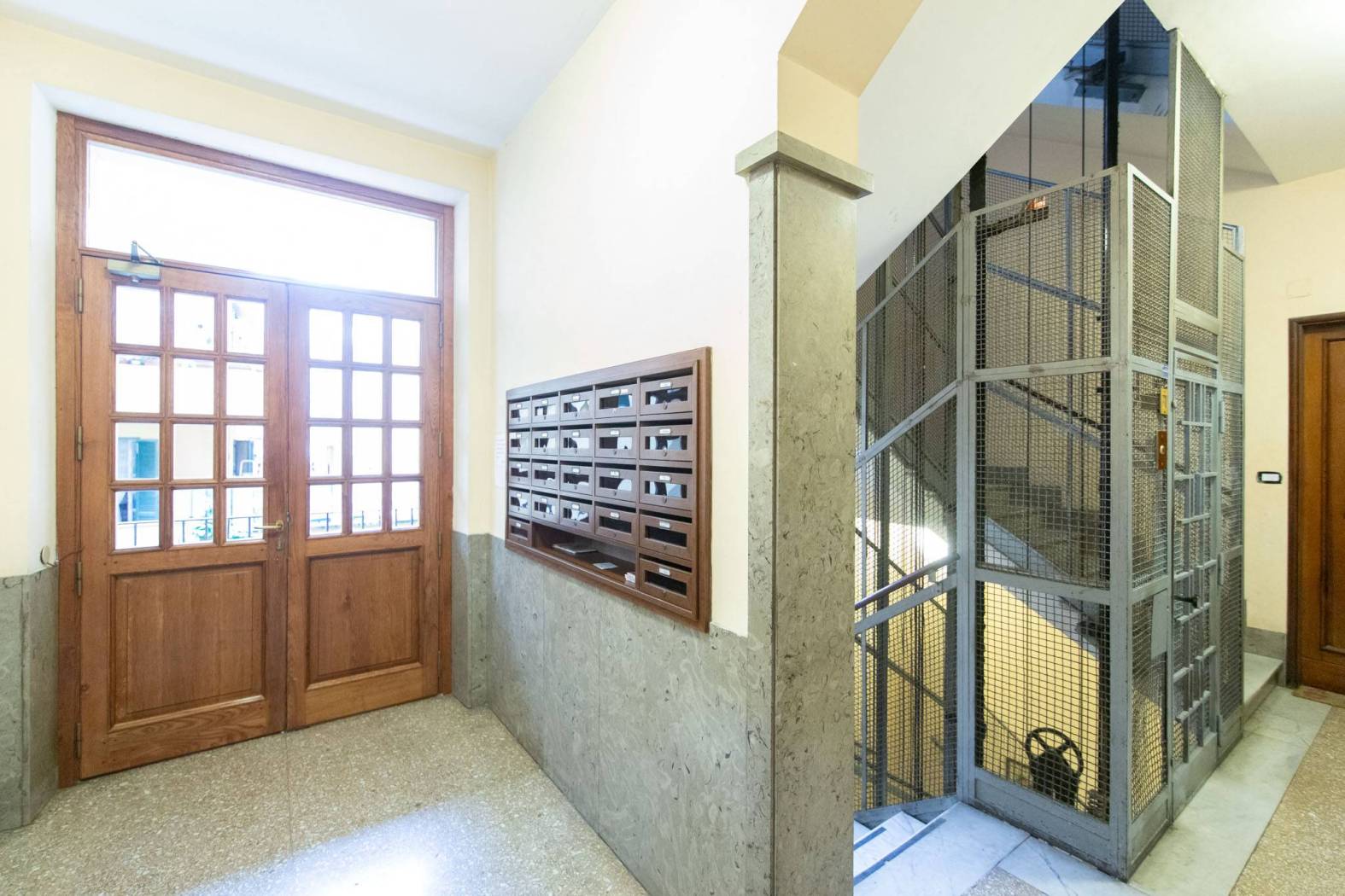 Interno palazzo Interno palazzo