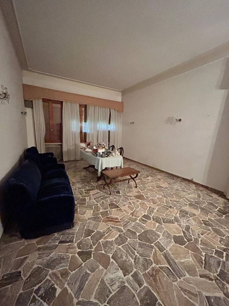 Salone