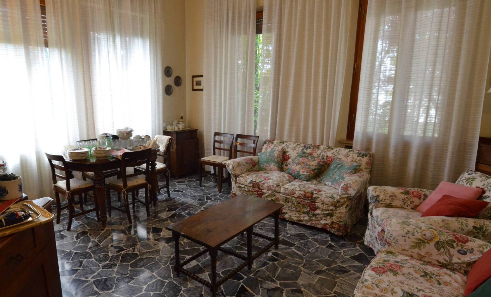 Salone