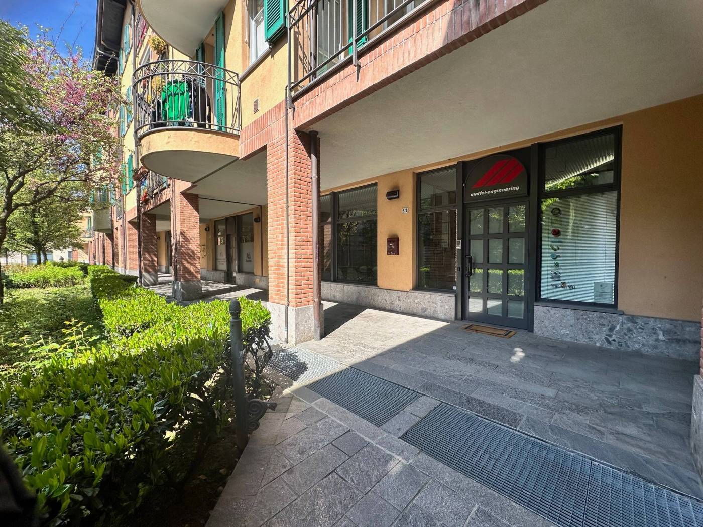 negozio-ufficio-vendita