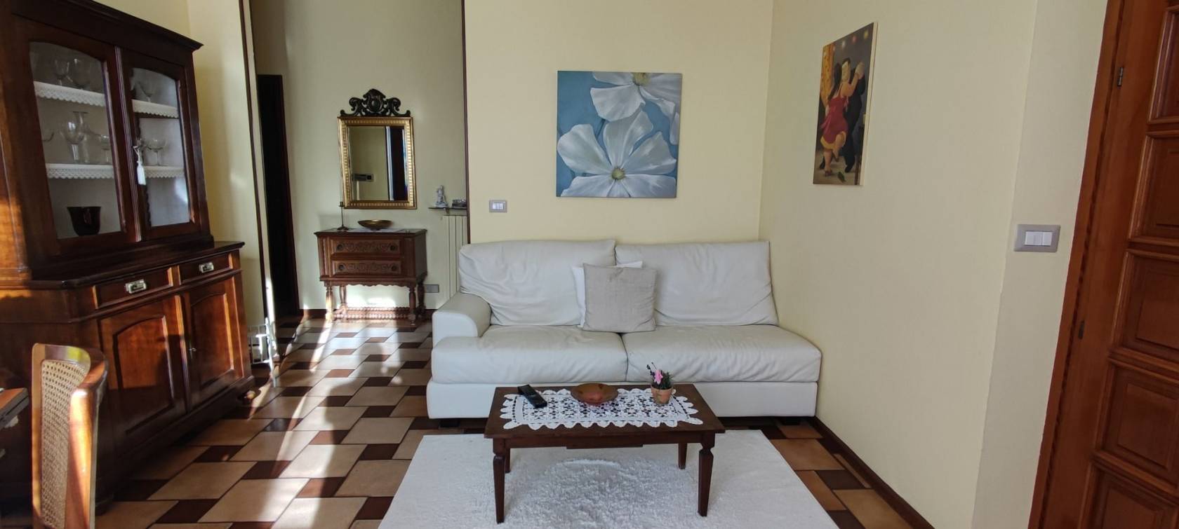 Salone