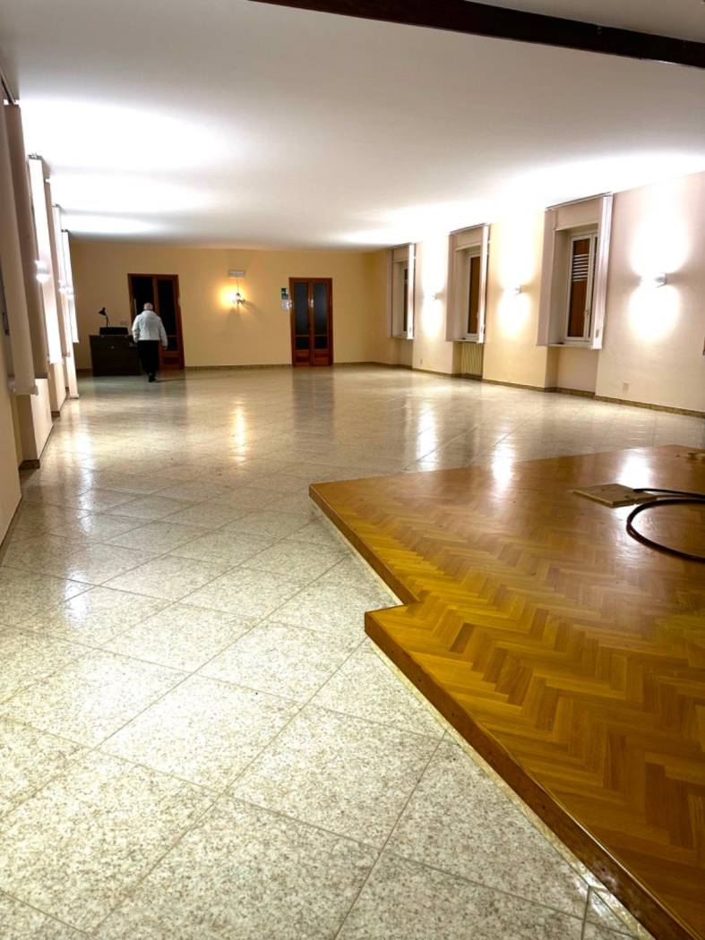 Torino Piemonte Stabile Multiuso Sì valuta la locazione di un immobile libero, adatto a Casa di Riposo, Hotel per Anziani Autosufficienti, Adatto 