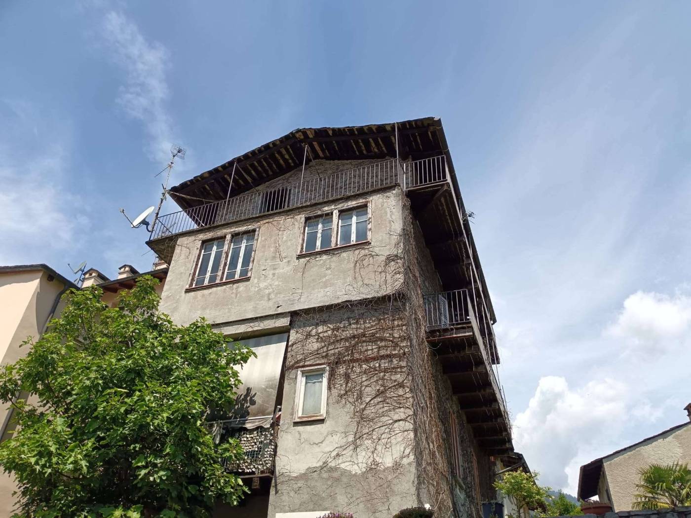 3a7e6196-51cf-41a2-b5ba-7cbcc6d07d75