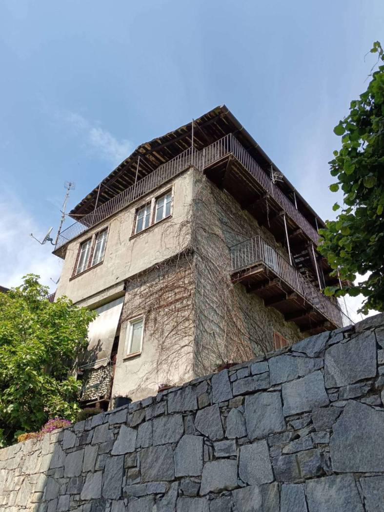 c7055c41-bde6-4200-8035-b56c482acb66